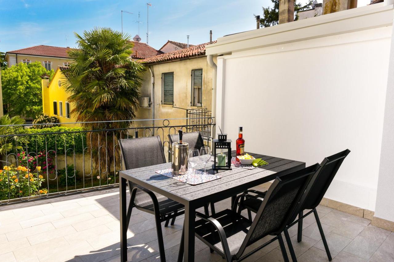 Residenza Emilia Apartment ปาโดวา ภายนอก รูปภาพ