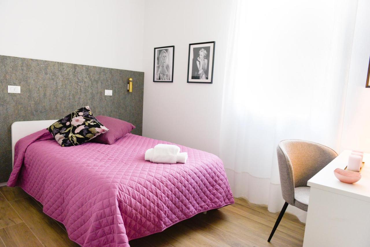 Residenza Emilia Apartment ปาโดวา ภายนอก รูปภาพ